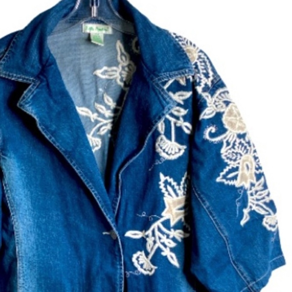 Ulla Popken Denim jacket w/white embroidery 24/26